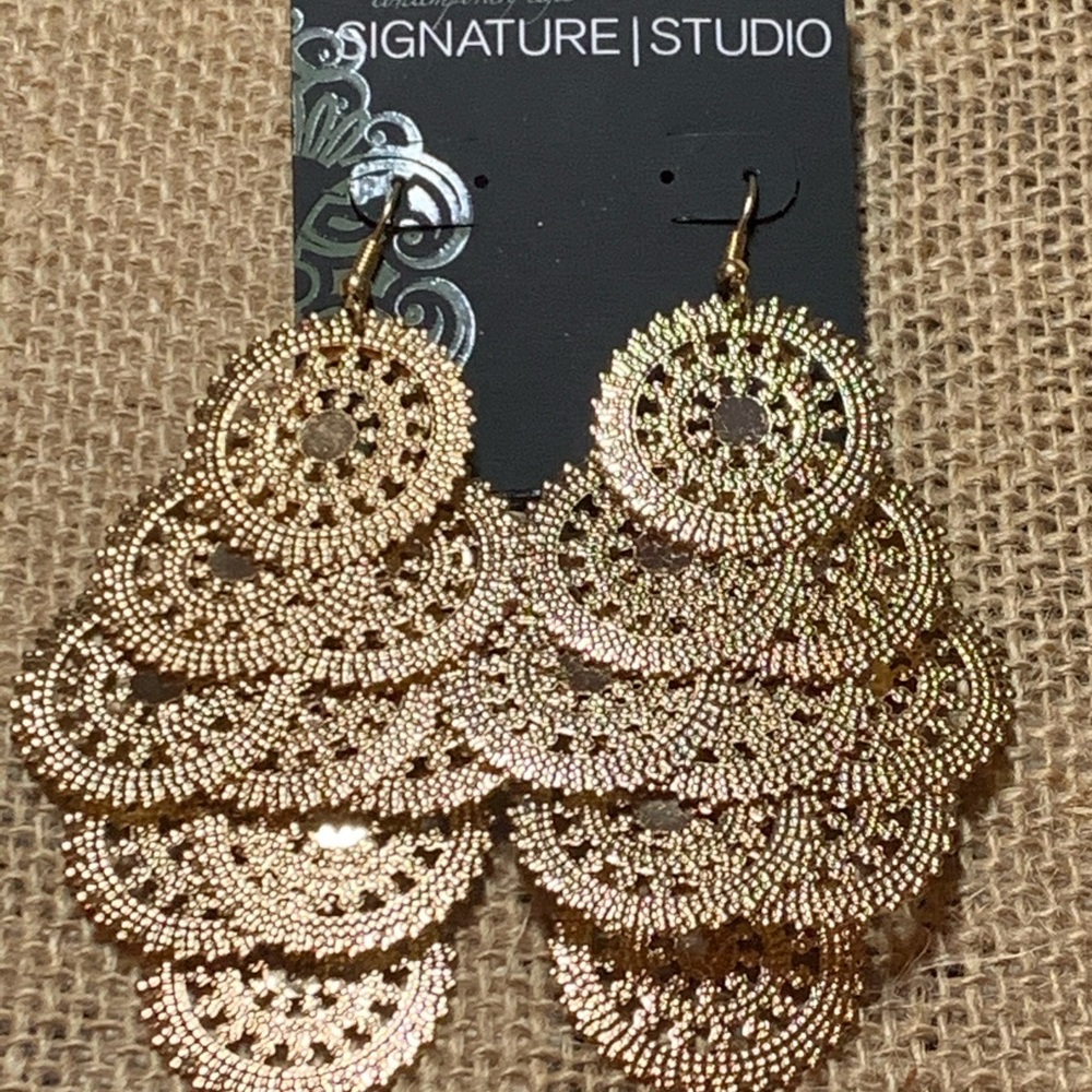 ✨NEW✨ Signature Studio Earrings